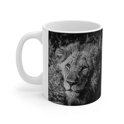 Old Lion Mug B&W