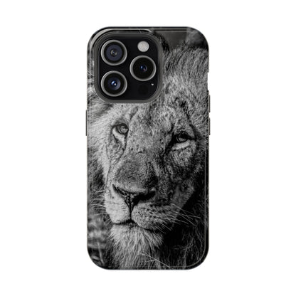 Magsafe® Compatible Tough Cases - Old Lion B&W iPhone 15 Pro Glossy