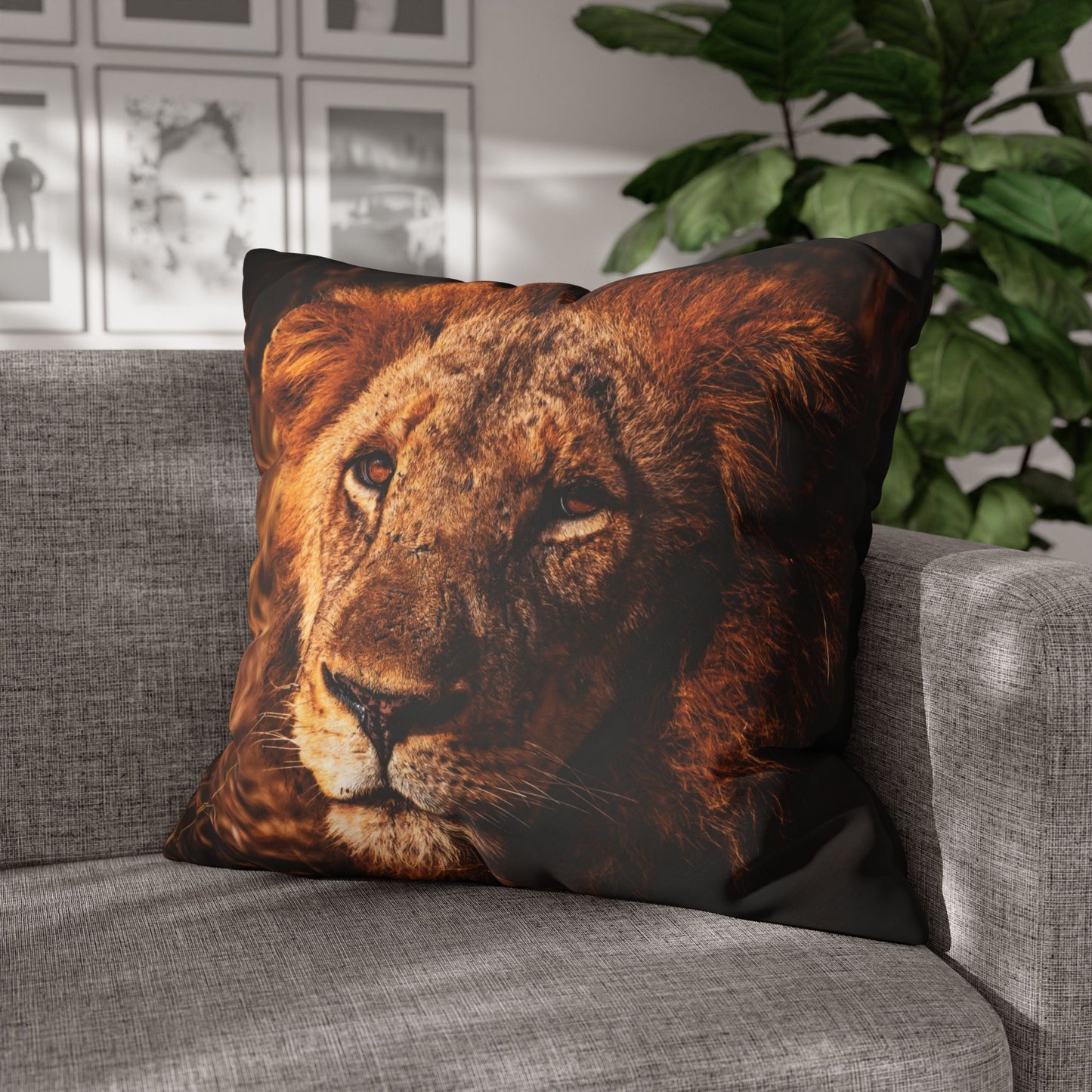 Poly Canvas Pillowcase - Old Lion