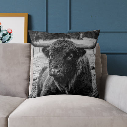 Highland Cattle Pillow B&W