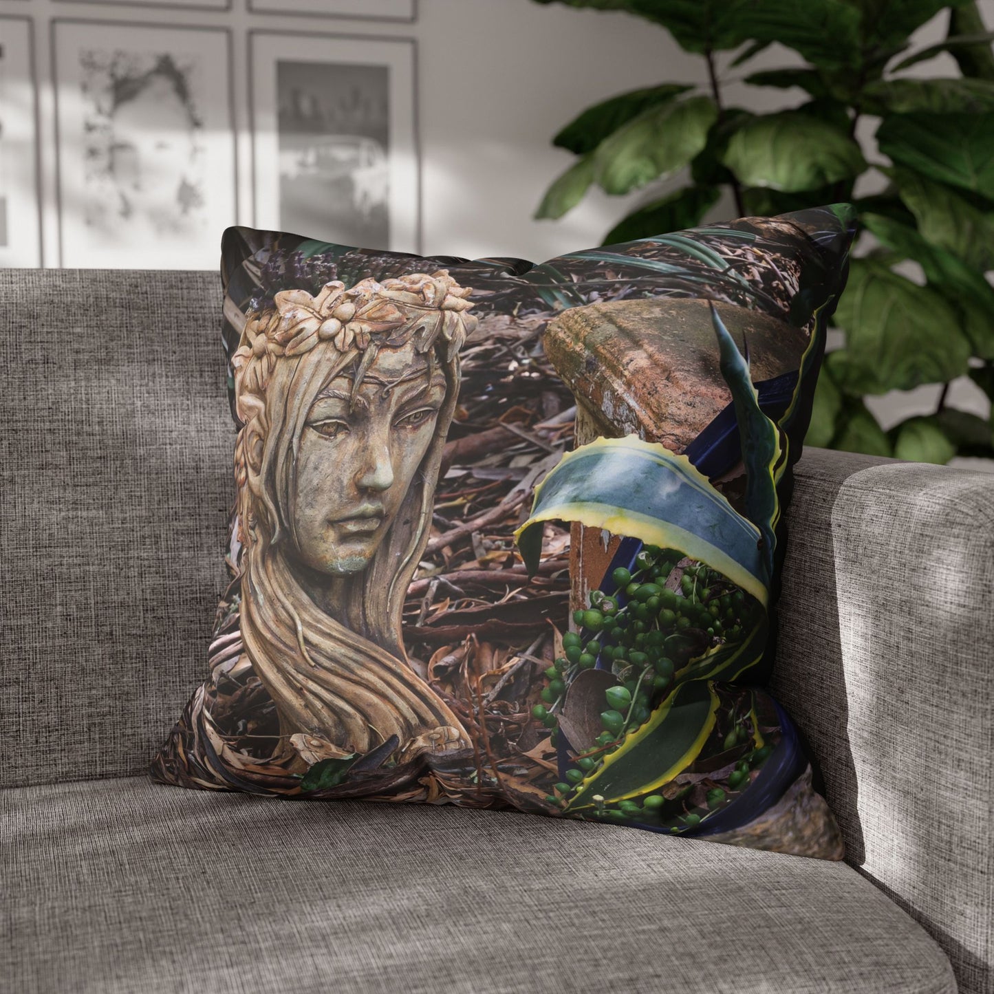 Poly Canvas Pillowcase - Elven Garden