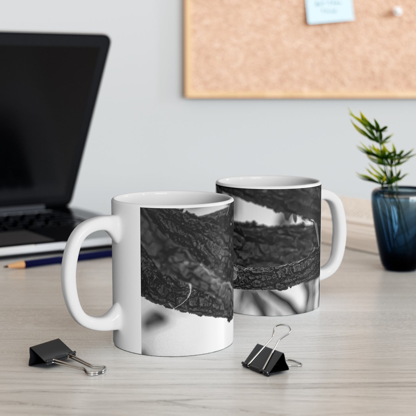 Spotted Bush Snake Mug B&W