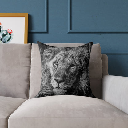 Old Lion Pillow B&W