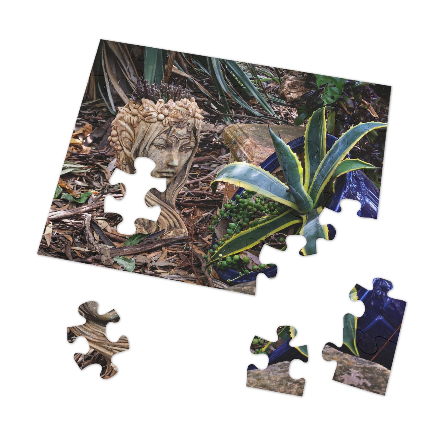 Elven Statue Photo Puzzle with Tin