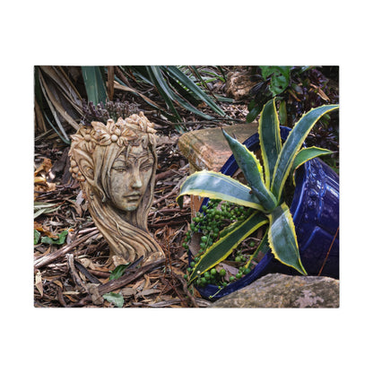 Elven Statue Photo Puzzle with Tin 10" × 8" (30 pcs)