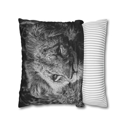 Poly Canvas Pillowcase - Old Lion B&W